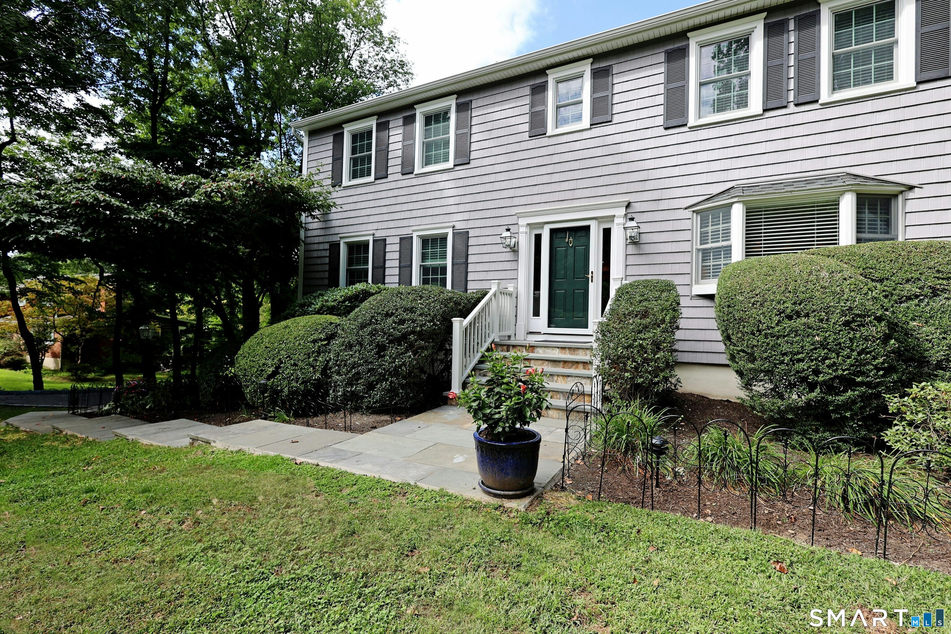 47 Fox Run Road Norwalk, CT 06850 - Photo 4 of 40 Gallery Image 4