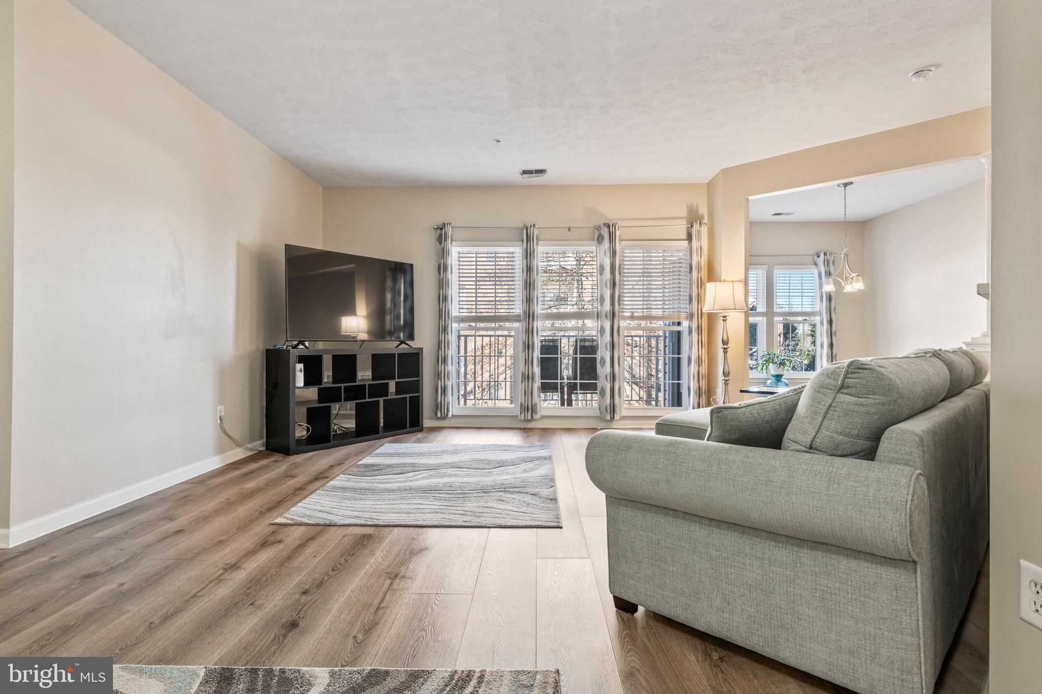 5485 Glenthorne Court, Unit 5485 Rosedale, MD 21237 - Photo 10 of 50 over 1,300 square feet of finished living space