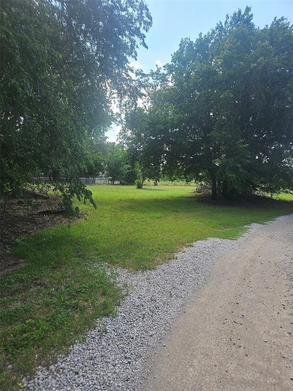513 South Main Street Springtown, TX 76082 - Photo 4 of 10