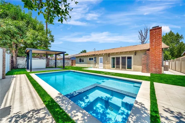 $5,400 | 23010 Hartland Street, West Hills, CA 91307