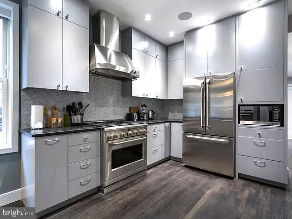 819 6th Street Northwest, Unit THOMAS Washington, DC 20001 - Photo 1 of 18 Standard Shared Kitchen