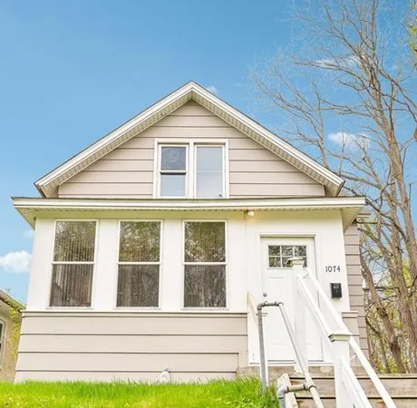 $219,900 | 1074 Euclid Street, St. Paul, MN 55106