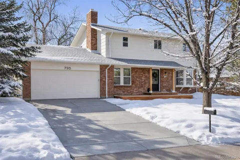 $725,000 | 795 South Moore Street, Lakewood, CO 80226
