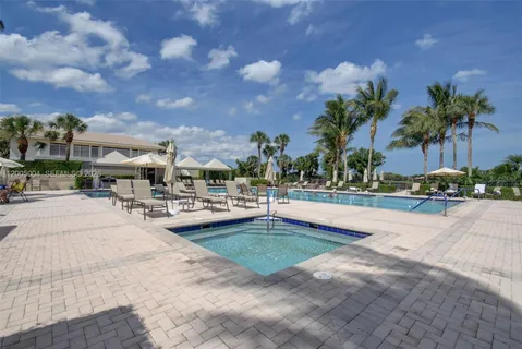 $400,000 | 11538 Briarwood Circle, Unit 4, Boynton Beach, FL 33437