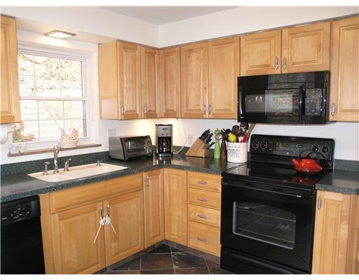 139 Oakhurst Road Pittsburgh, PA 15215 - Photo 8 of 16 Kitchen.