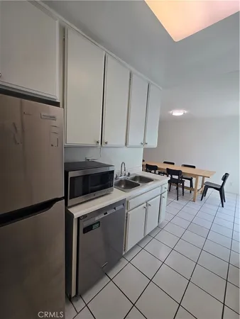 $4,495 | 1528 Berkeley Street, Santa Monica, CA 90404