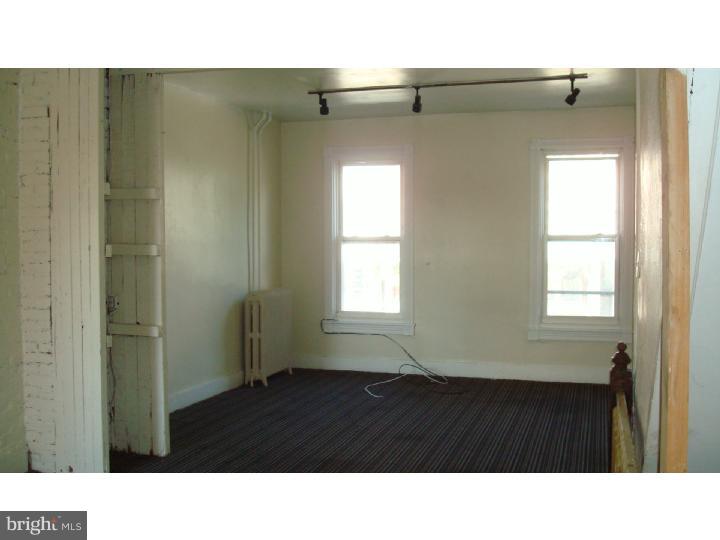 828 North 11th Street Reading, PA 19604 - Photo 9 of 18