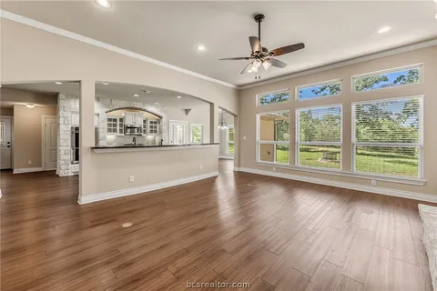 $599,000 | 325 Planter Pointe Drive, Normangee, TX 77871
