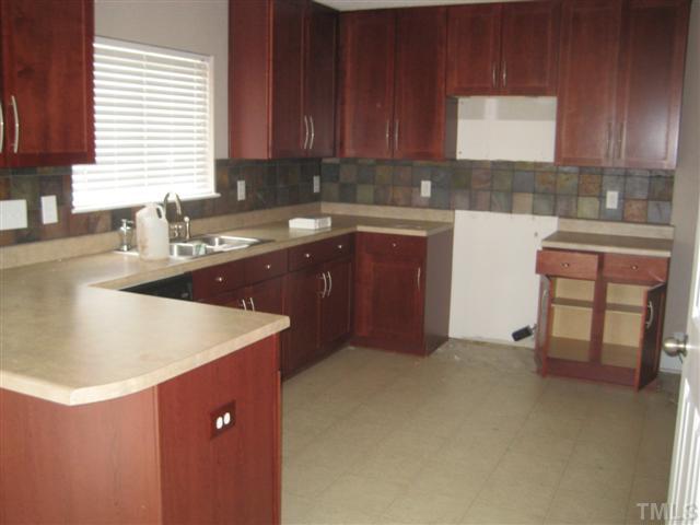 3762 Marshlane Way Raleigh, NC 27610 - Photo 7 of 8
