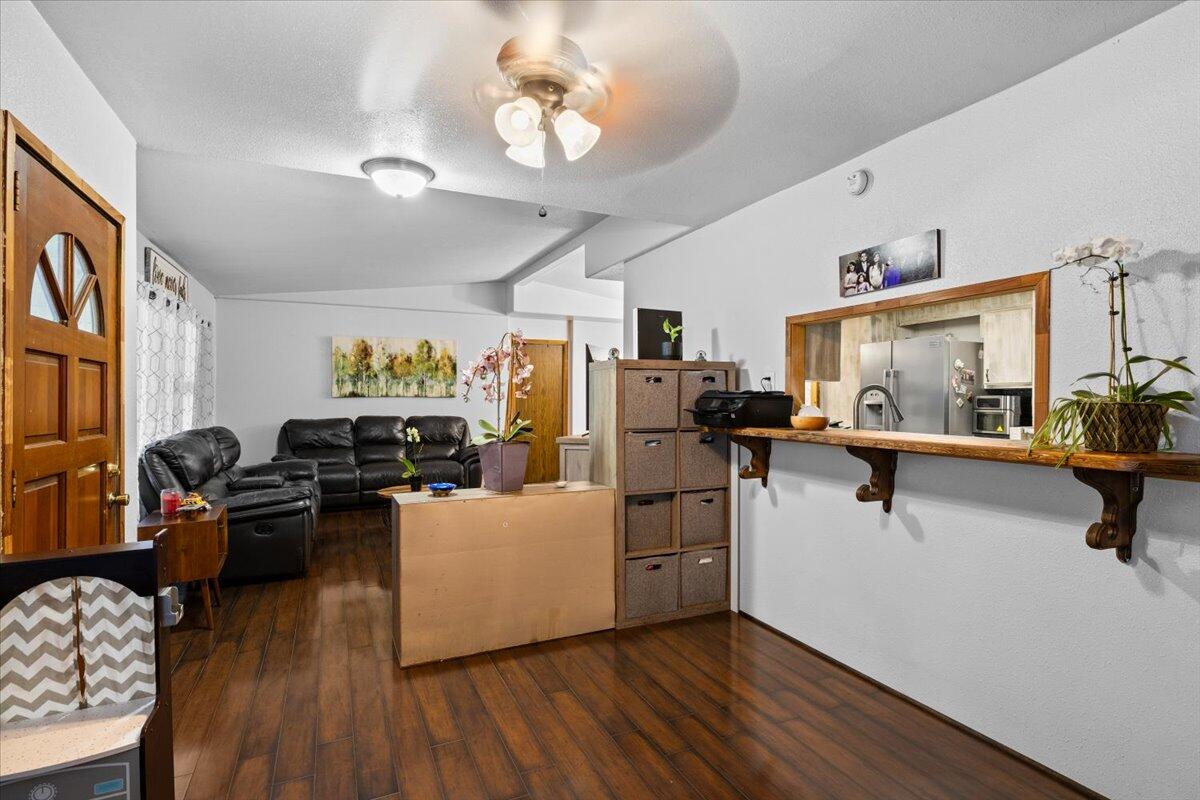 6850 Downing Road, Unit SPC 44 Central Point, OR 97502 - Photo 14 of 23 14-CI_9952