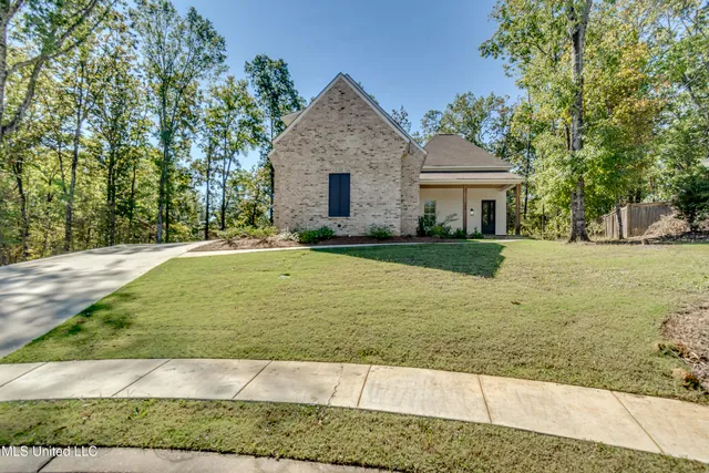 $549,850 | 123 Camden Ridge, Madison, MS 39110