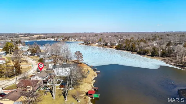 $265,900 | 14274 South Lake Drive, De Soto, MO 63020