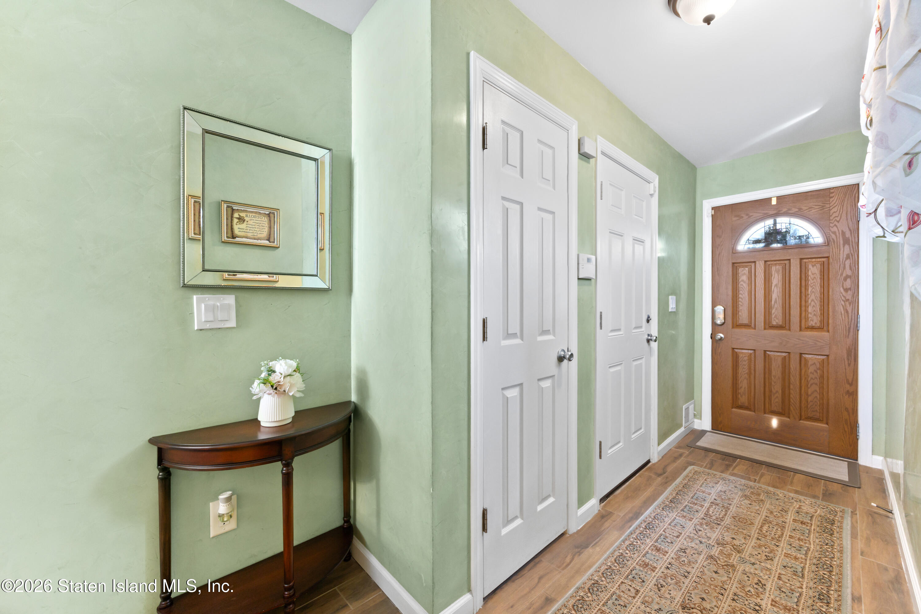 23 Stack Drive Staten Island, NY 10312 - Photo 2 of 29