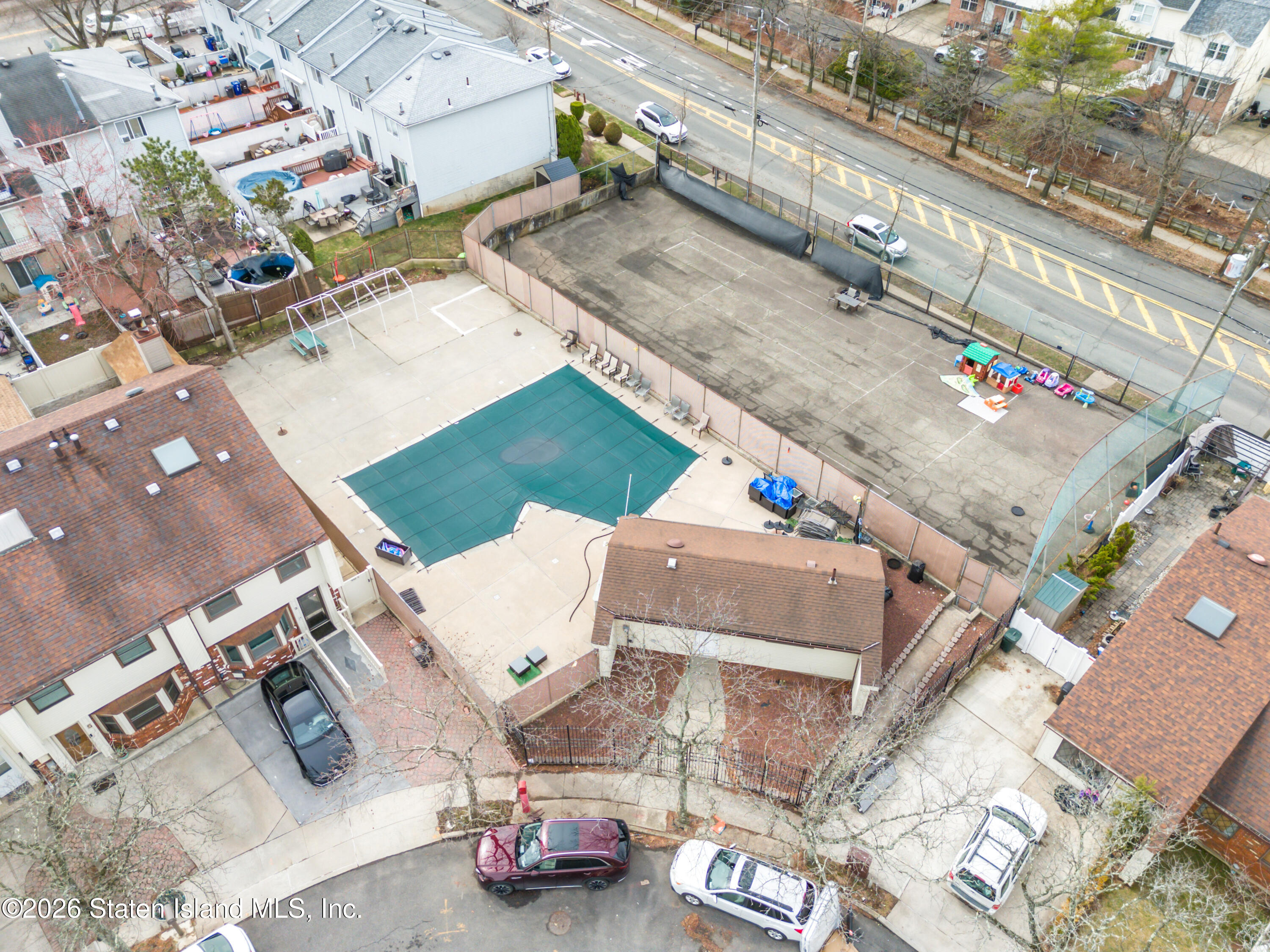 23 Stack Drive Staten Island, NY 10312 - Photo 28 of 29 an aerial view of a house with a garden