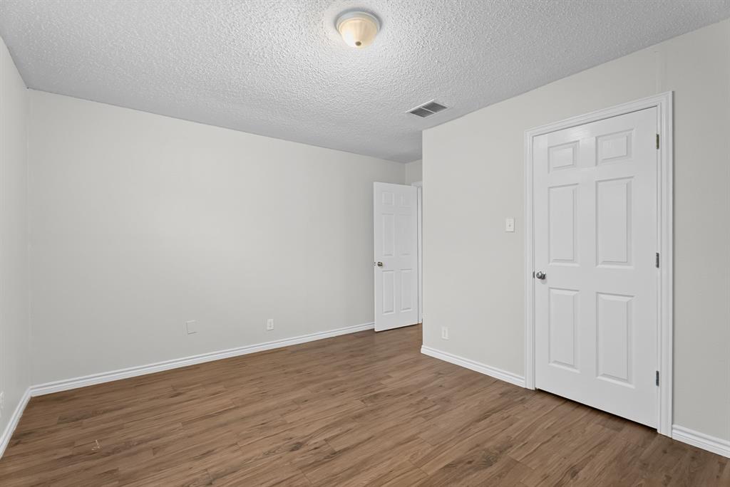 429 Johnson Street, Unit 10 Longview, TX 75602 - Photo 8 of 12 a view of an empty room