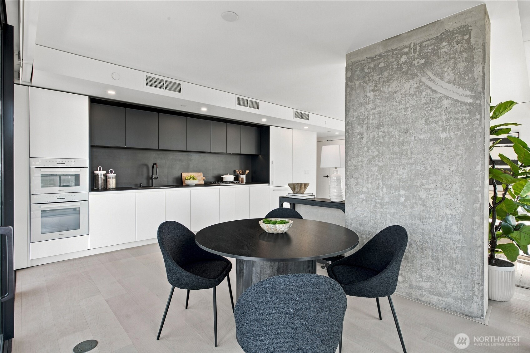 300 Virginia Street, Unit 2911 Seattle, WA 98101 - Photo 15 of 39 Gallery Image 15