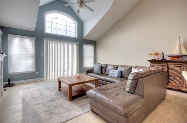 $1,399,999 | 147 60th Street, Sea Isle City, NJ 08243