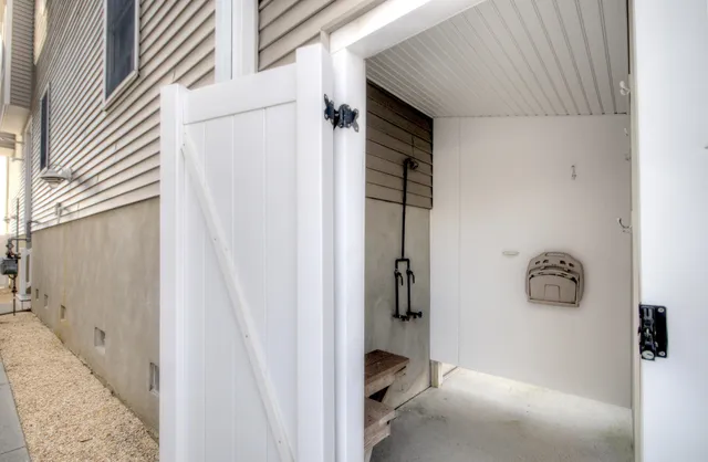 $1,399,999 | 147 60th Street, Sea Isle City, NJ 08243