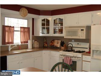 231 Lewis Road Springfield, PA 19064 - Photo 5 of 12