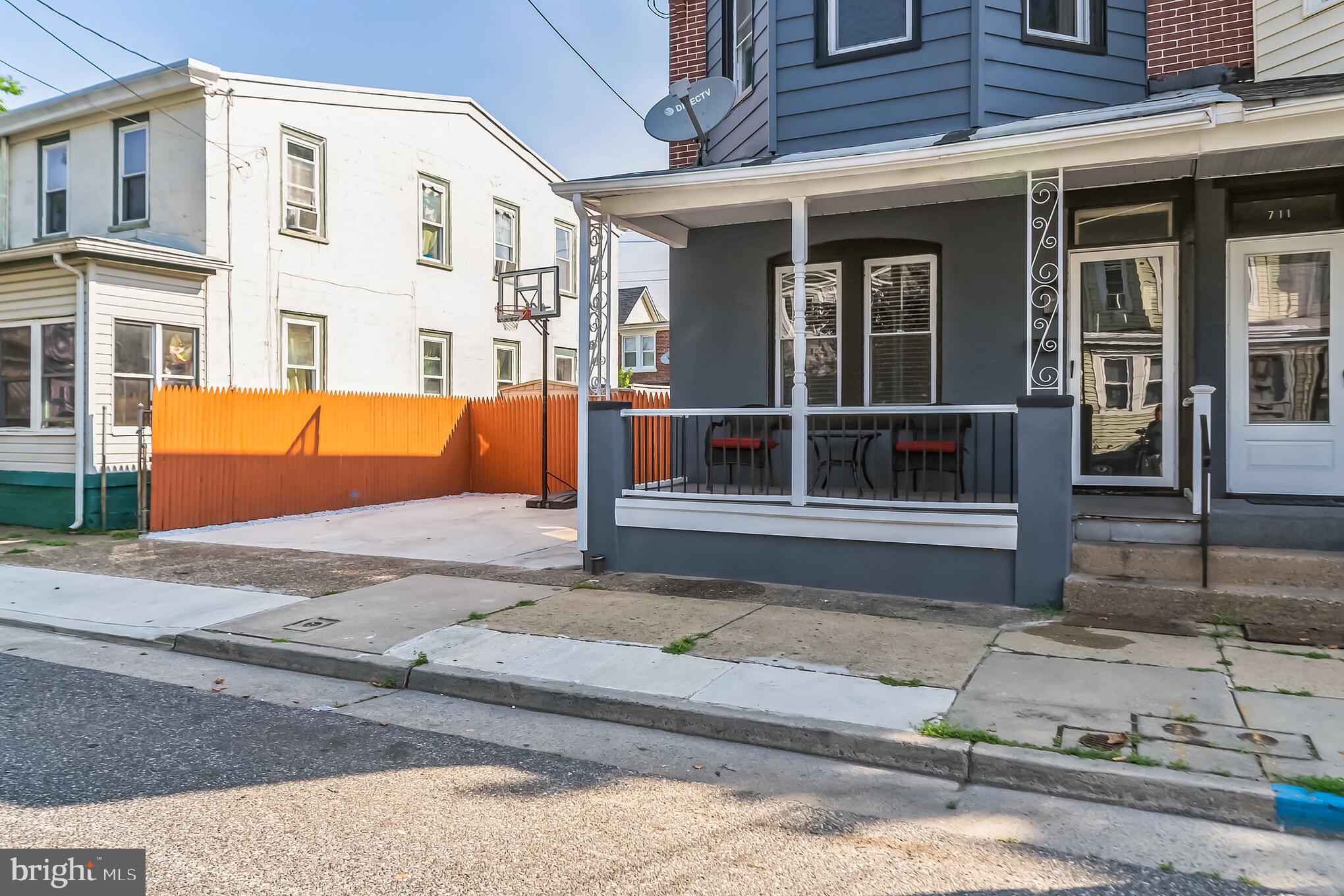 709 Powell Street Gloucester City, NJ 08030 - Photo 3 of 35