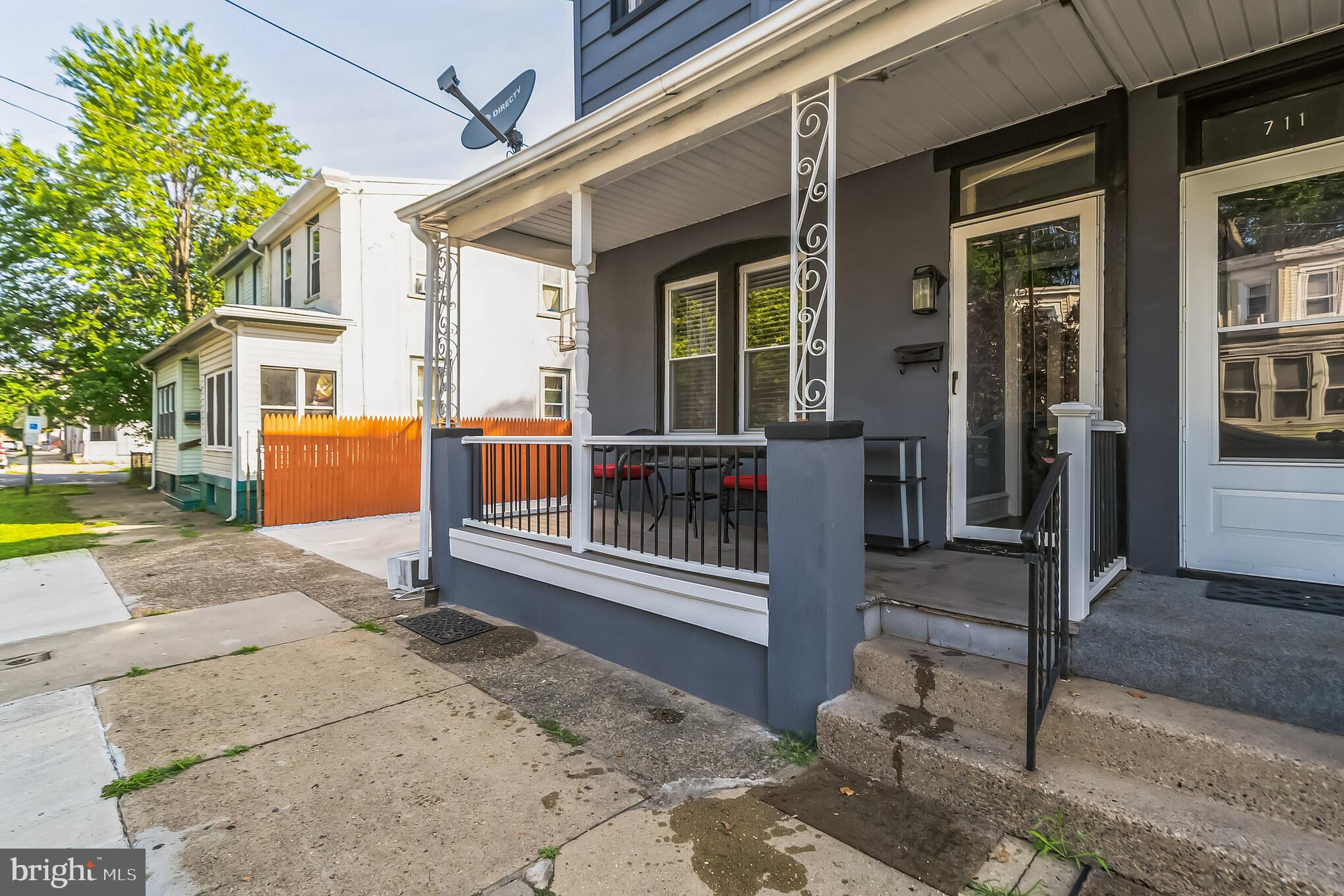 709 Powell Street Gloucester City, NJ 08030 - Photo 4 of 35