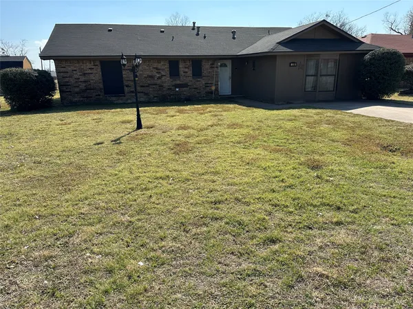 $160,000 | 1208 Clark Street, Marlin, TX 76661