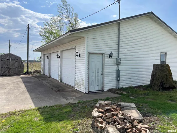$259,900 | 1467 Old 36, Winchester, IL 62694