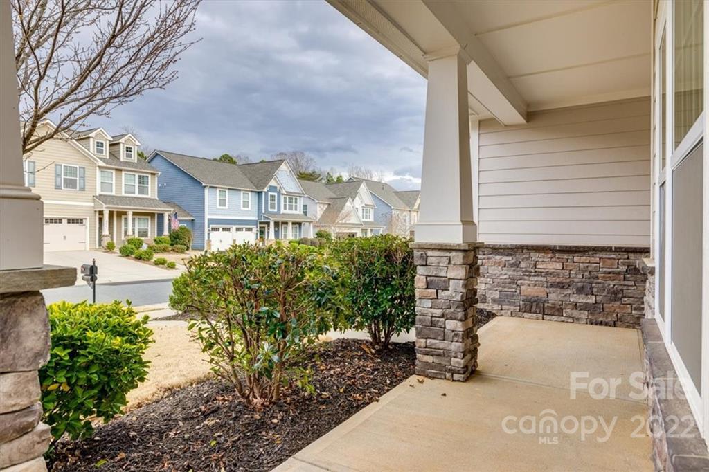 2257 Bluebell Way Tega Cay, SC 29708 - Photo 3 of 45