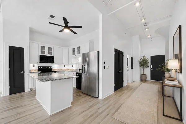 $215,000 | 2205 McKinney Street, Unit 315, Houston, TX 77003