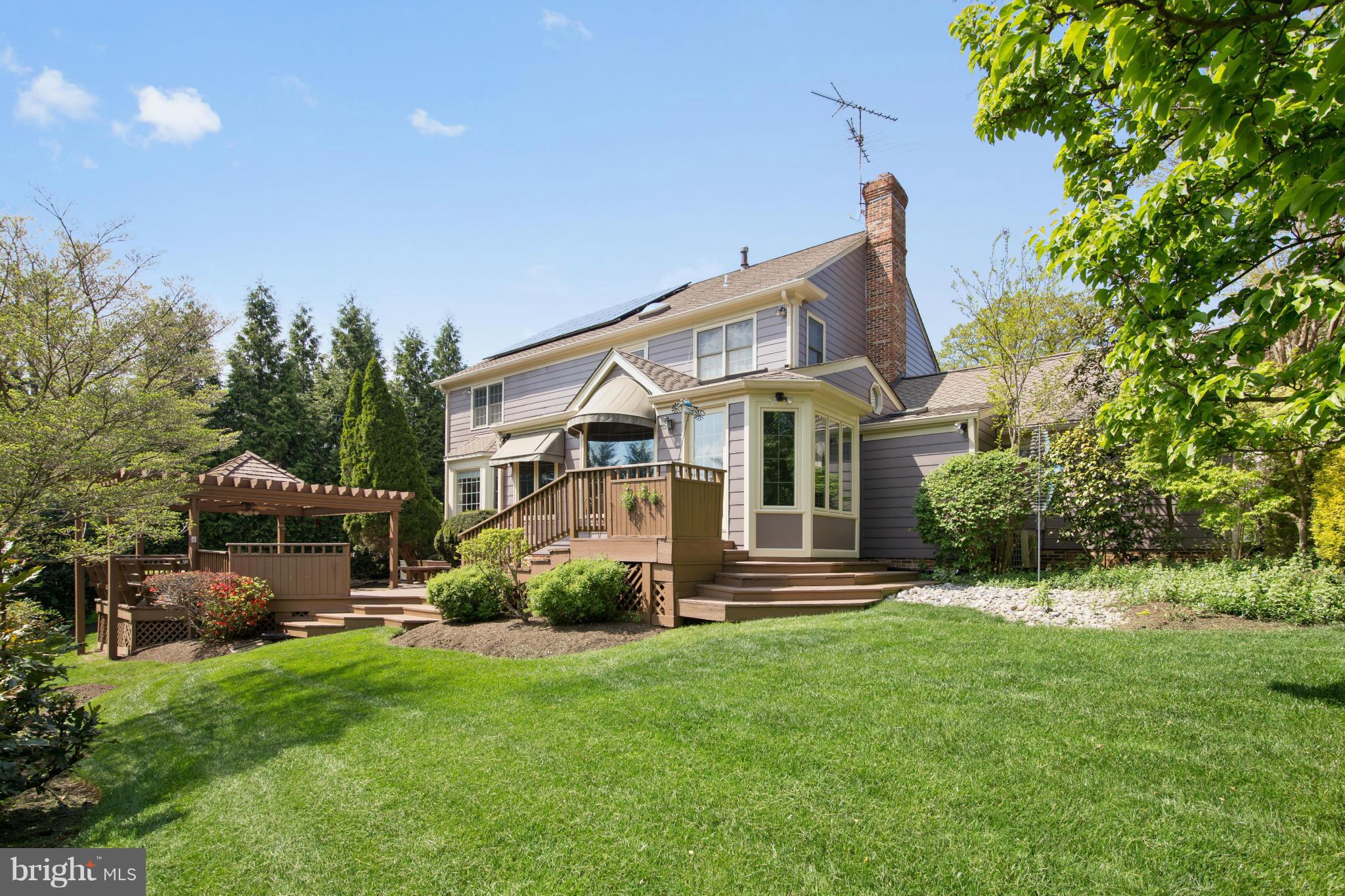 6604 Quaker Ridge Road Rockville, MD 20852 - Photo 29 of 29 Exterior (Rear)