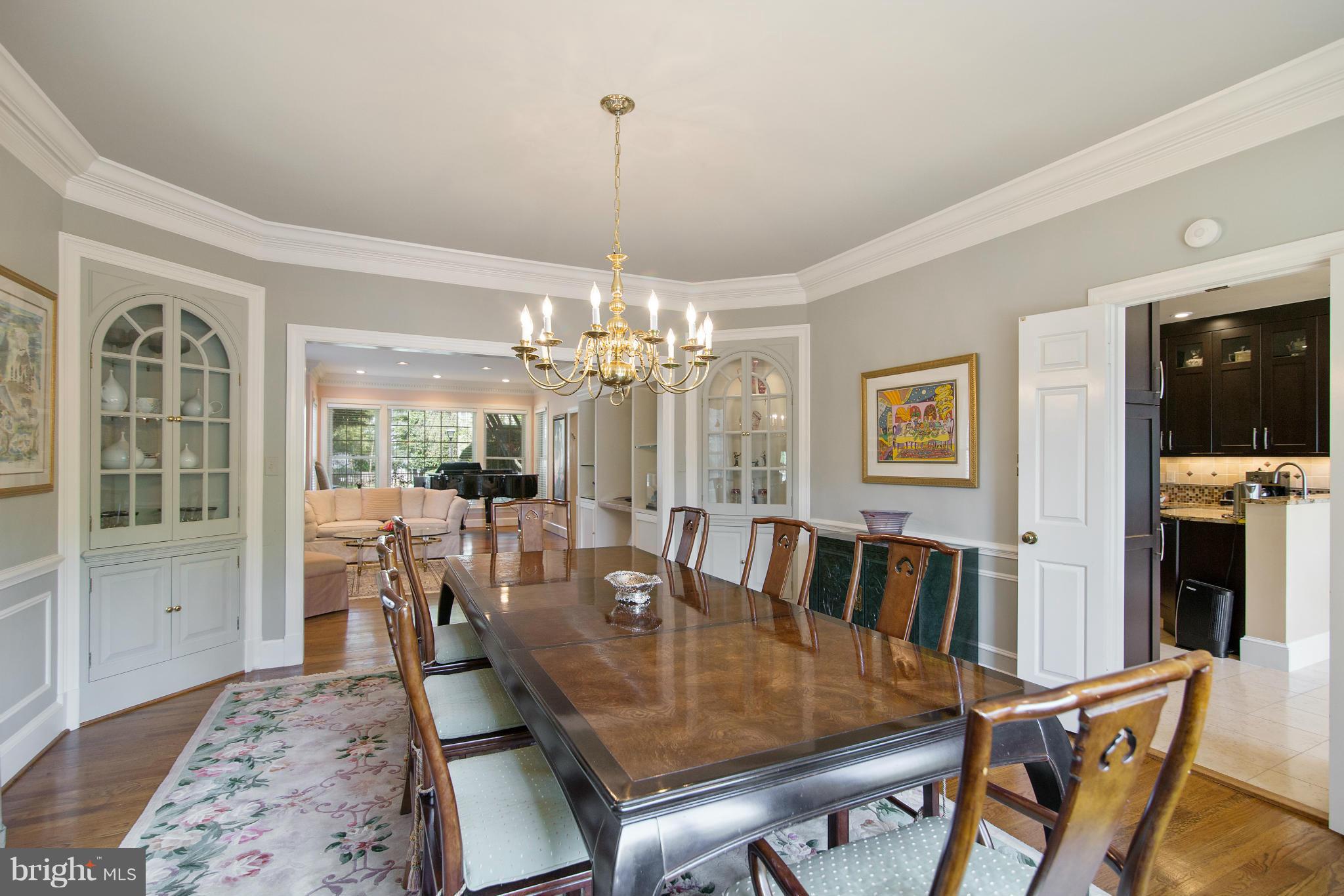 6604 Quaker Ridge Road Rockville, MD 20852 - Photo 4 of 29 Dining Room
