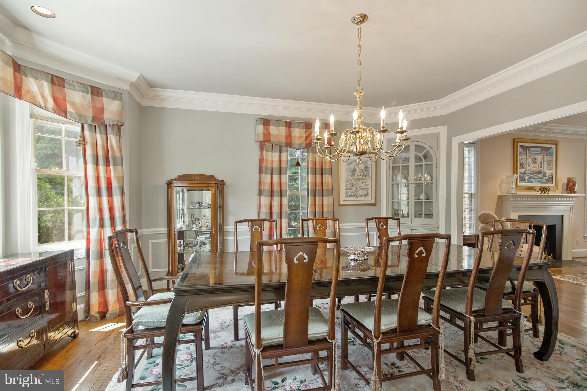6604 Quaker Ridge Road Rockville, MD 20852 - Photo 5 of 29 Dining Room