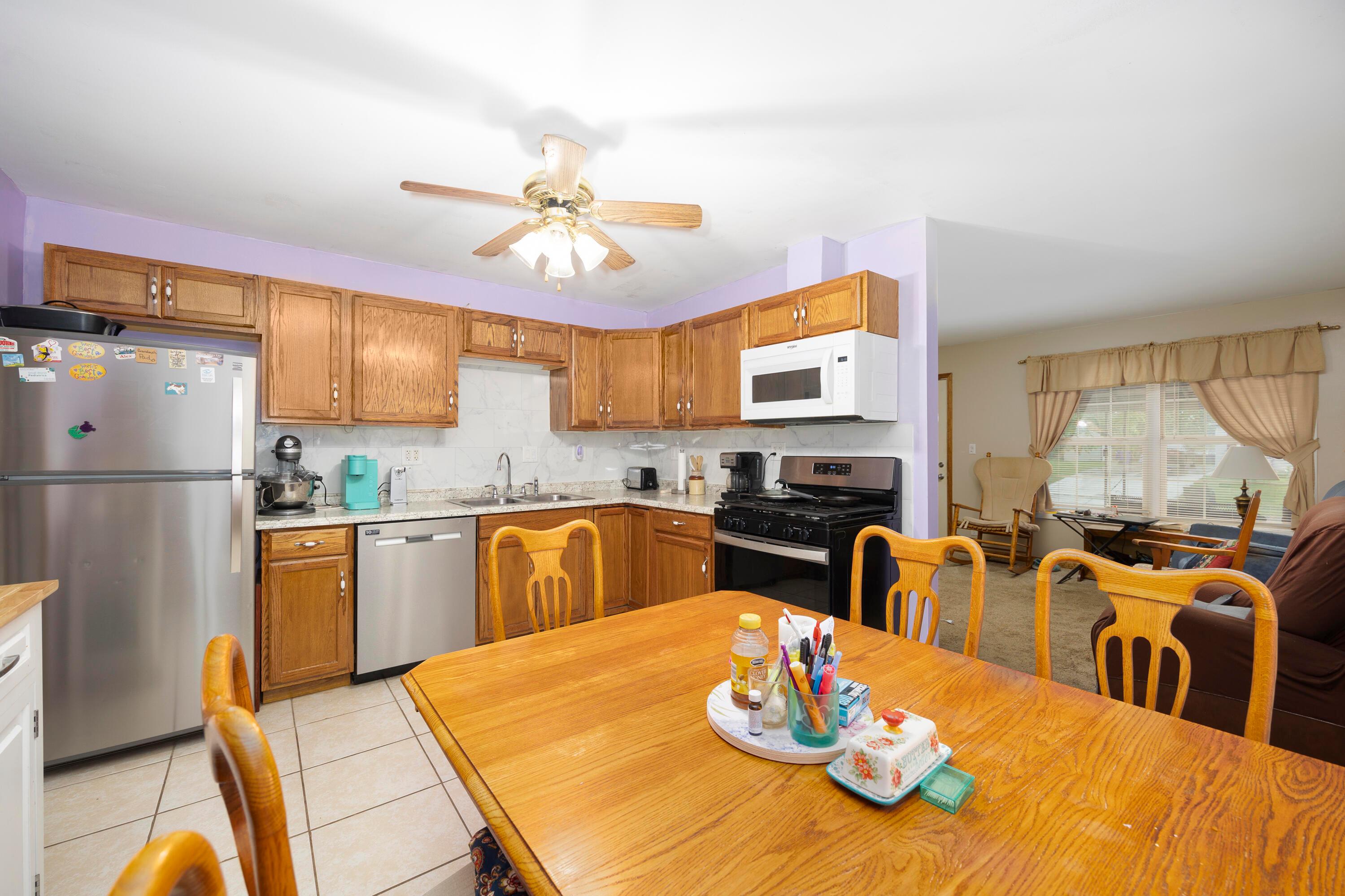 115 Phelps Road Columbus, OH 43207 - Photo 12 of 42 Kitchen