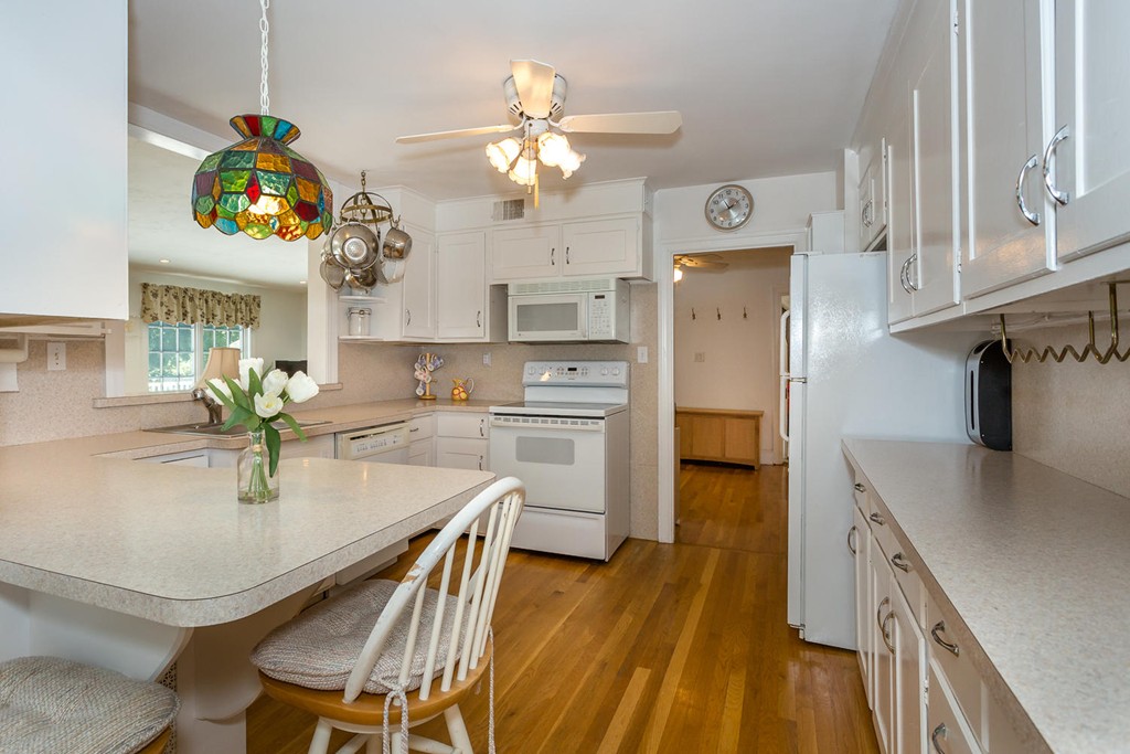 104 York Street Canton, MA 02021 - Photo 6 of 19 Gallery Image 6