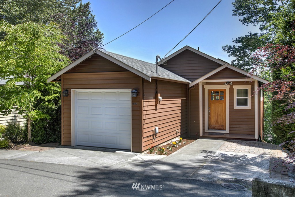 2450 Southwest Webster Street Seattle, WA 98106 - Photo 1 of 24 Gallery Image 1