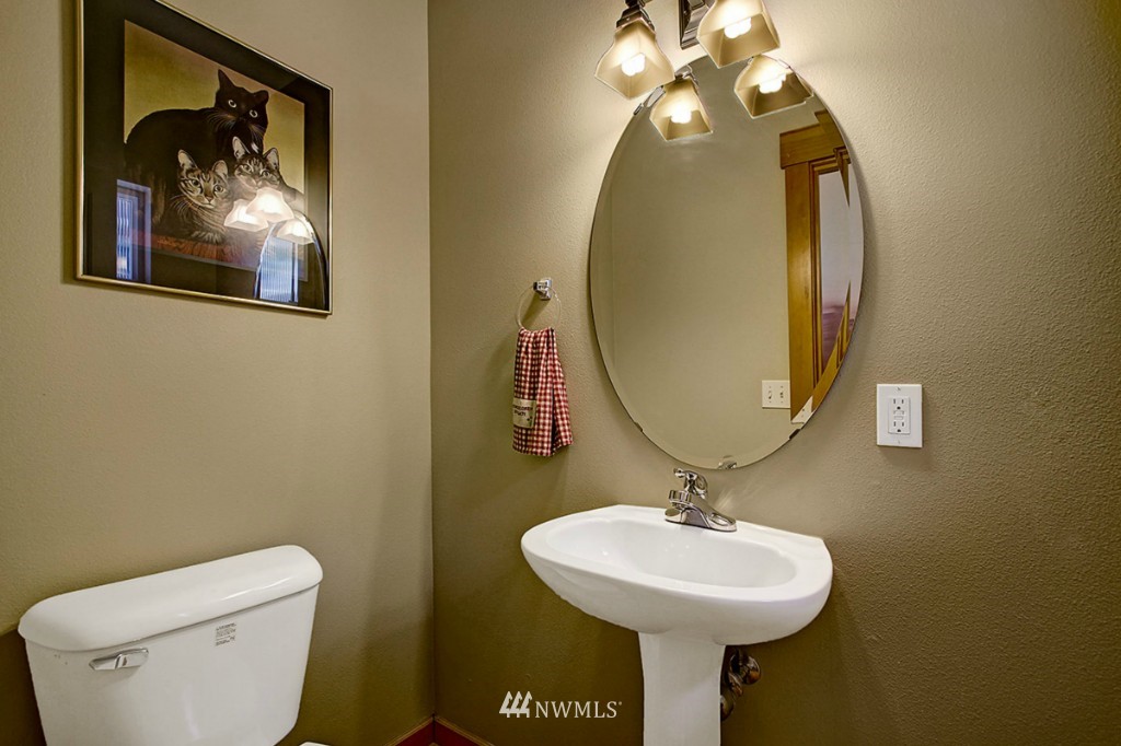 2450 Southwest Webster Street Seattle, WA 98106 - Photo 22 of 24 Gallery Image 22