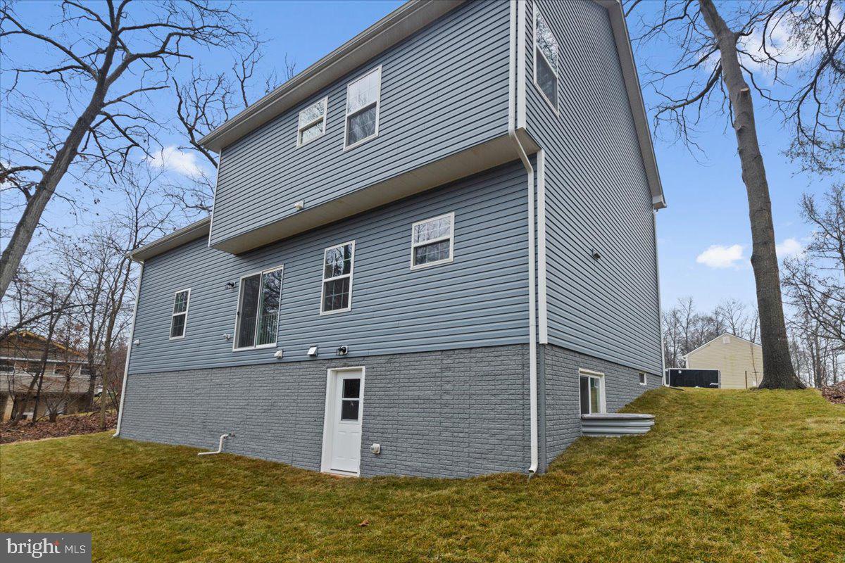 9810 Ridge Street Lanham, MD 20706 - Photo 29 of 34 Rear Elevation