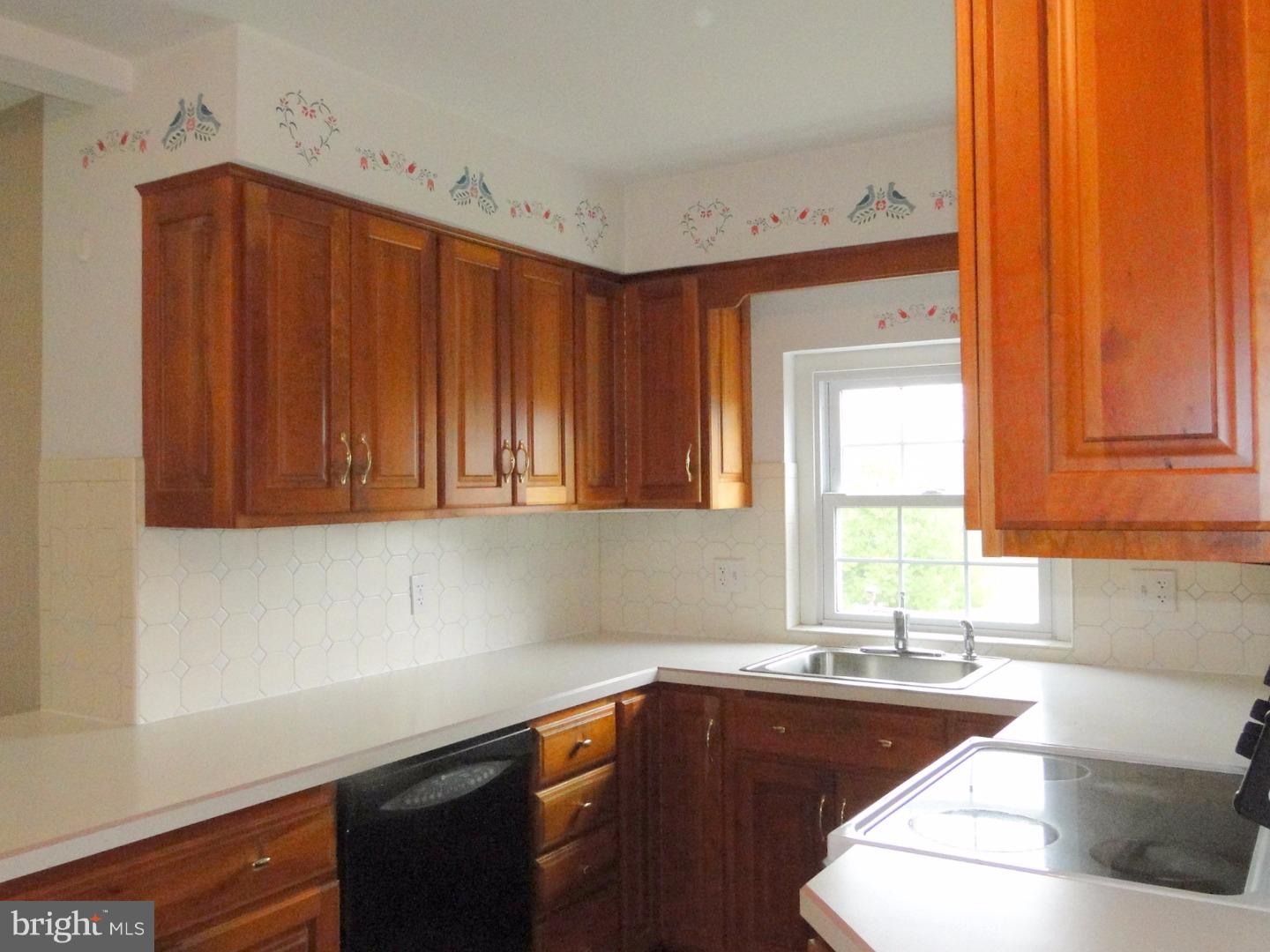 1675 Fels Road Pennsburg, PA 18073 - Photo 4 of 18