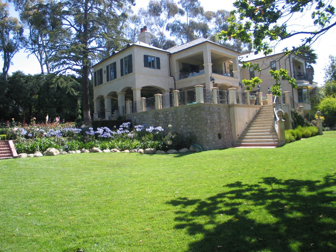 1129 High Road Santa Barbara, CA 93108 - Photo 18 of 18 a front view of a house with garden