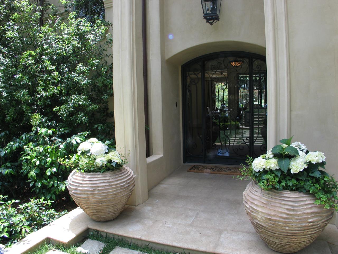 1129 High Road Santa Barbara, CA 93108 - Photo 3 of 18 a view of a glass room with large windows