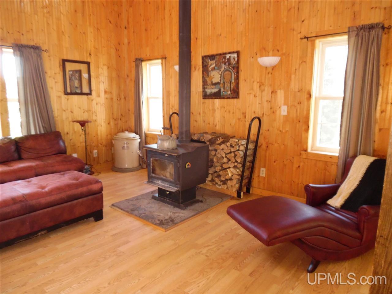 30202 Lincoln School Road Calumet, MI 49913 - Photo 5 of 34