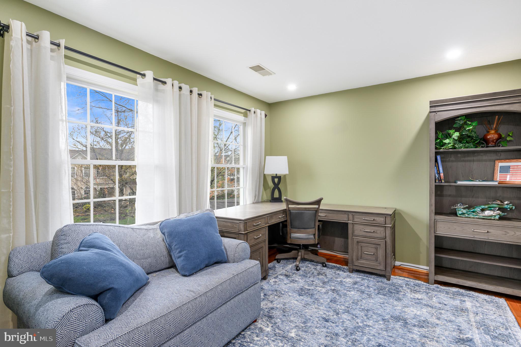 20599 Quarterpath Trace Circle Sterling, VA 20165 - Photo 27 of 68