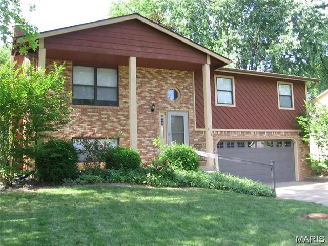 $254,000 | 916 Carla Drive, Troy, IL 62294