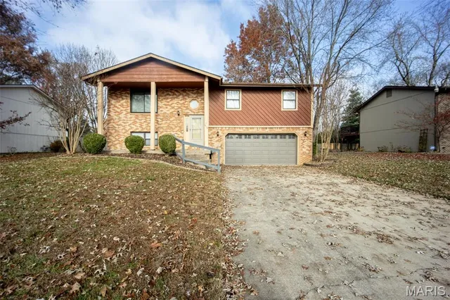 $254,000 | 916 Carla Drive, Troy, IL 62294