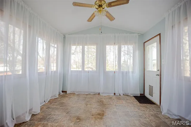 $254,000 | 916 Carla Drive, Troy, IL 62294