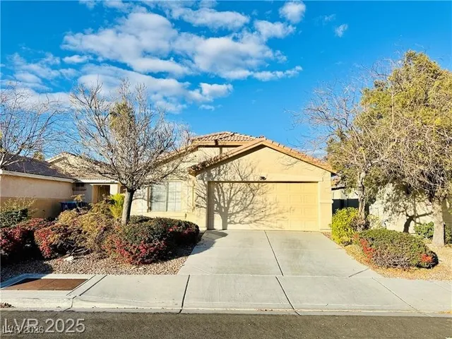 $2,100 | 5054 Benezette Court, Las Vegas, NV 89141