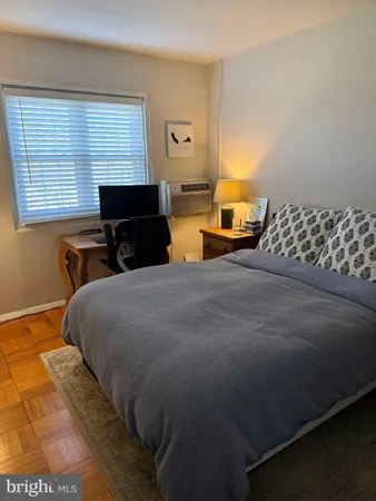 $2,300 | 1921 North Quaker Lane, Alexandria, VA 22302