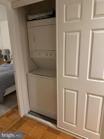 $2,300 | 1921 North Quaker Lane, Alexandria, VA 22302