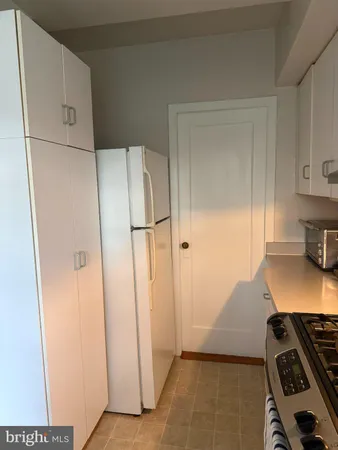 $2,300 | 1921 North Quaker Lane, Alexandria, VA 22302