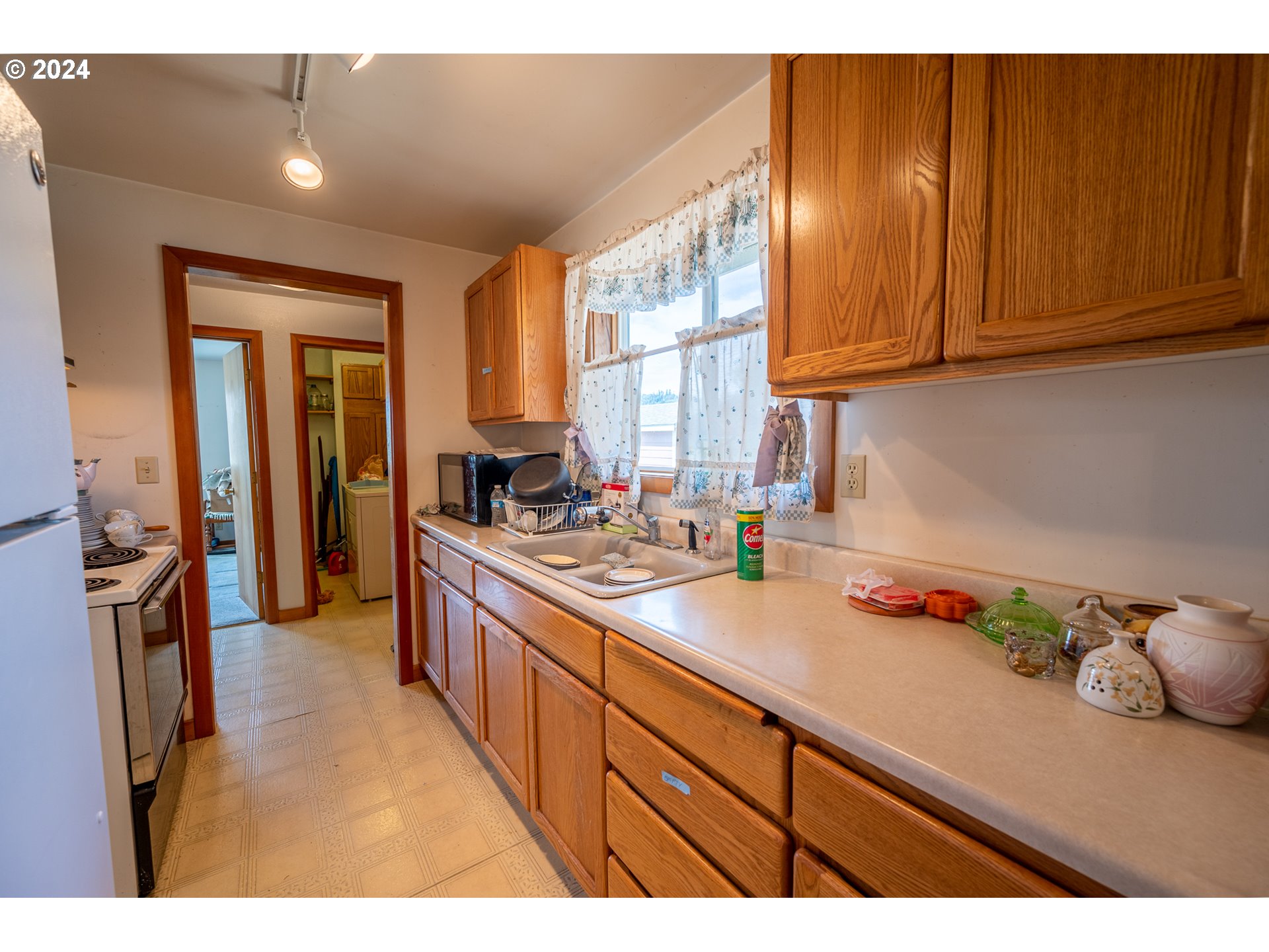 320 B Street Myrtle Point, OR 97458 - Photo 9 of 31 Gallery Image 9
